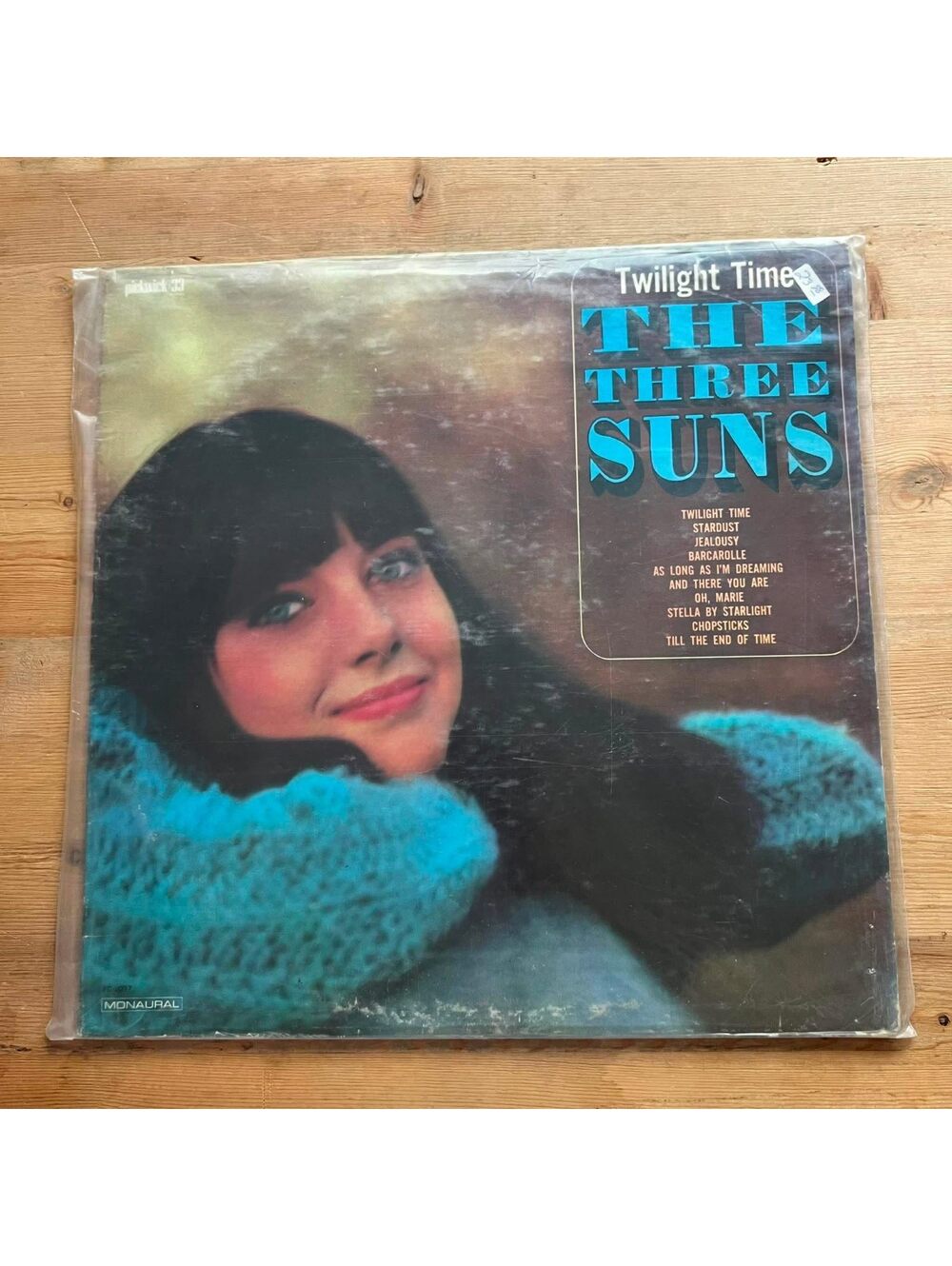 The Three Suns - Twilight Time 33rpm VG+ VR16